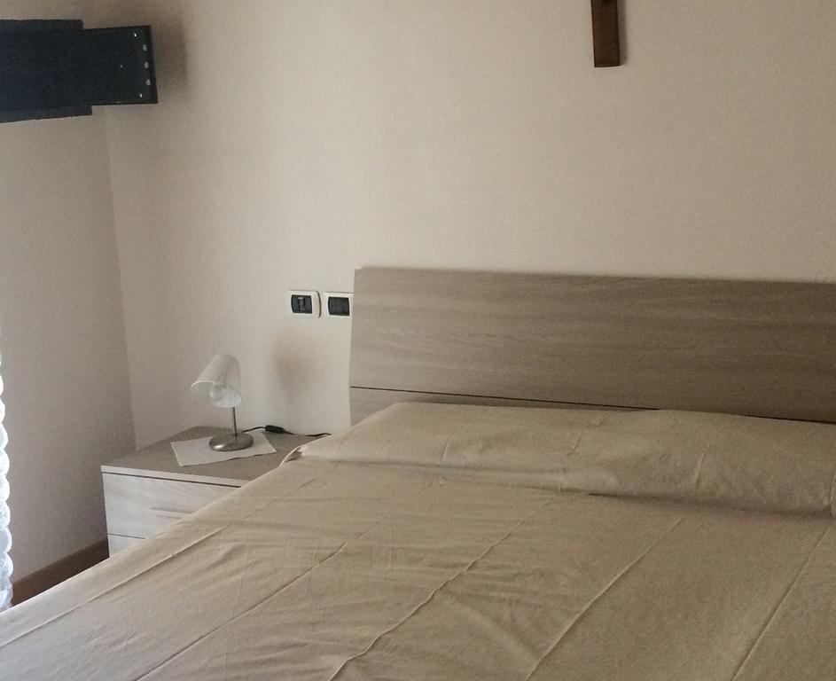 Dream Of The Lake - Garda Village Riva del Garda Room photo